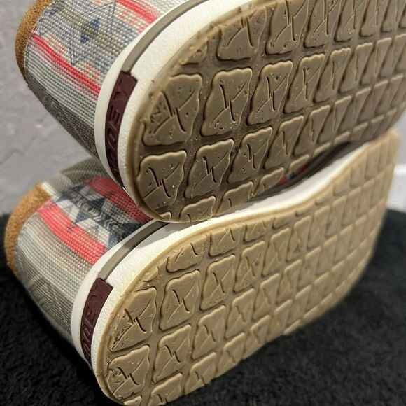 Twisted X Multicolor Slip-On Shoes - Picture 13 of 15